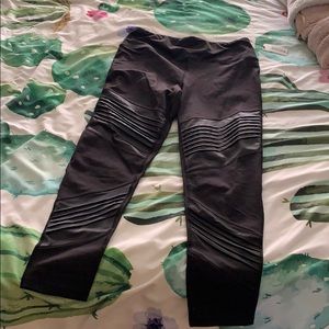 Cut The Frills Leggings